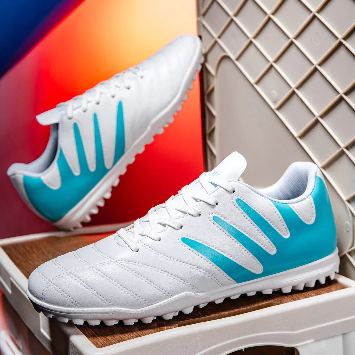 Men's lightweight and breathable high top football shoes TF nail all season outdoor football shoes sports shoes