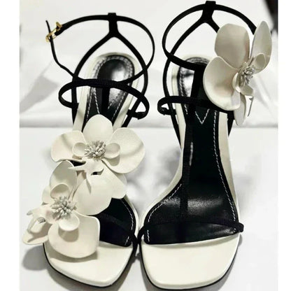 Elegant White Flower Decoration Heeled Sandals for Women Sexy Open Toe Ankle Strap Designer Shoes Fashion Wedding Bridal Shoes