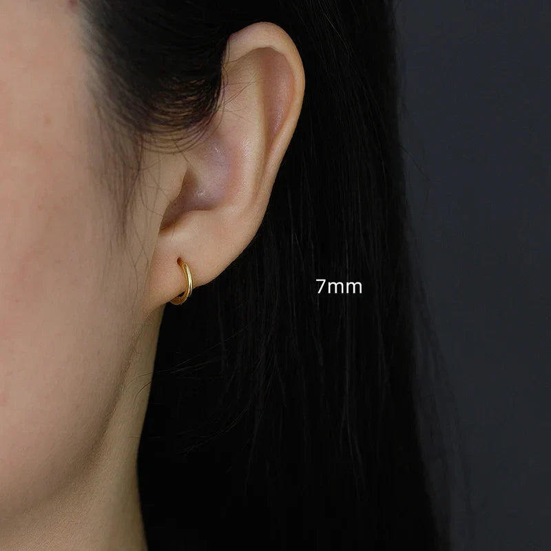 925 Sterling Silver Fashion Simple Huggies Ear Buckle Accessories Minimalist Charm Ear Hoop Earrings for Women Jewelry