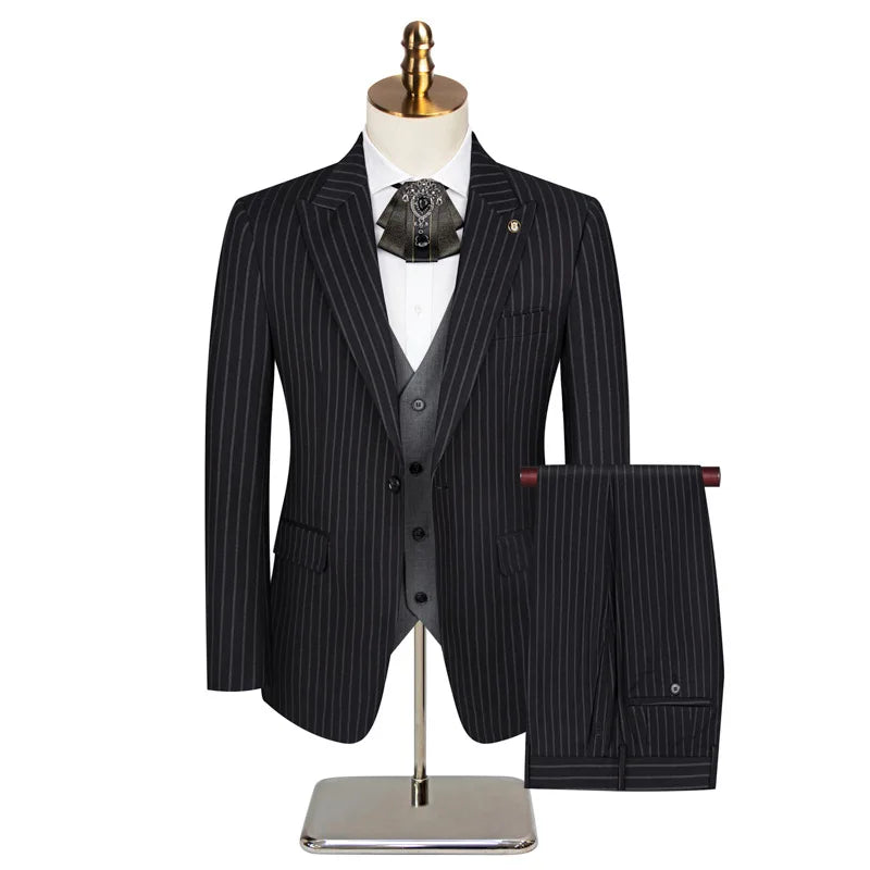 Men's Classic Formal Pinstripe Tuxedos Suits 3 Pieces Slim Fit Blazer Peak Lapel Two Button Groomsmen Wedding Dress Business