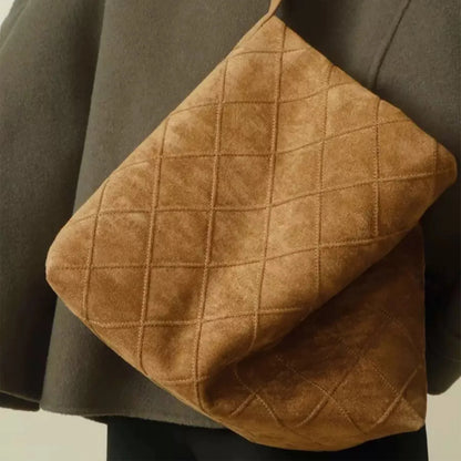 2025 New Autumn and Winter New Suede Rhombus Bag Medieval Underarm Bag Premium Chain Single Shoulder Large Capacity Tote Bag