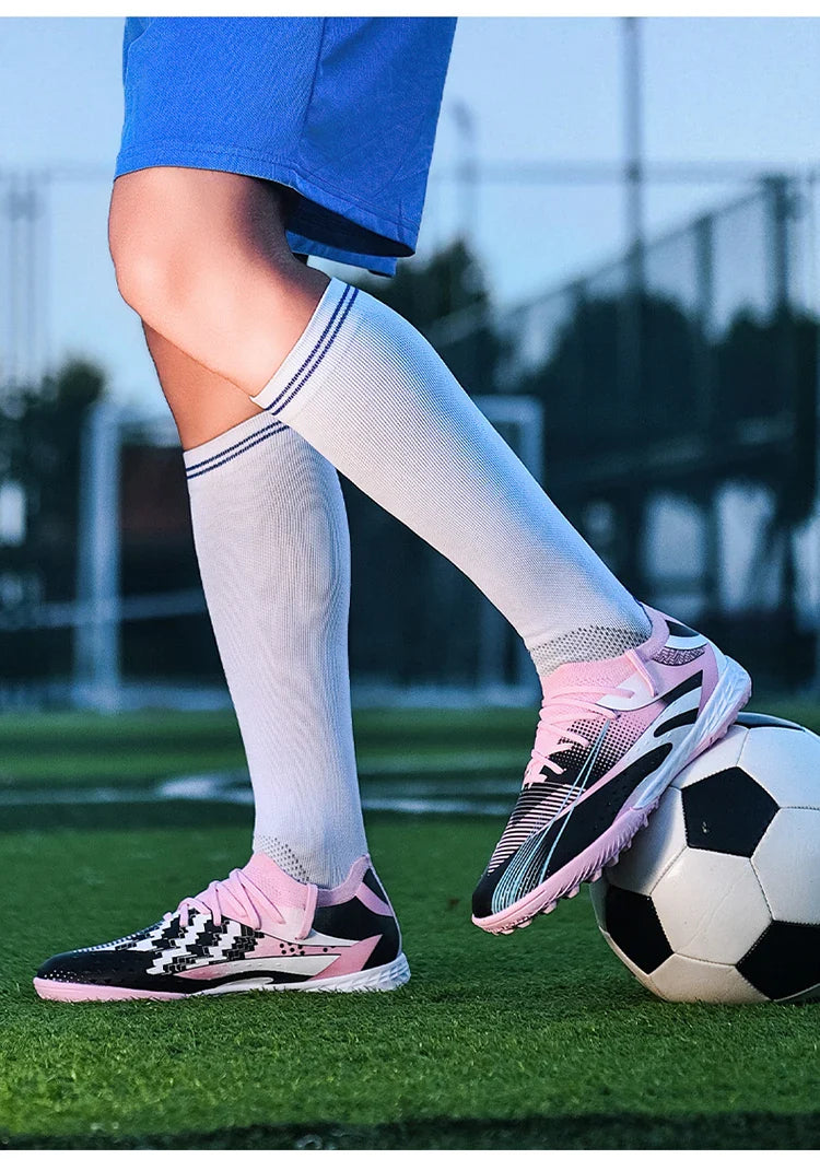 Professional Long Spikes Football Field Cleats Men Women Trend Pink Soccer Shoes Society Man Trainers Futsal Sneakers Size 33-46