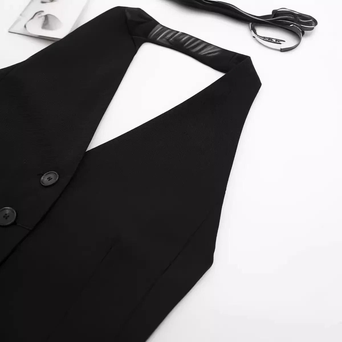 2025 Women New Style Blouse Summer Hot Sell Women's Vest Fashion Sexy Hanging Neck Polyester Fiber Vest Buckle Ribbon Style