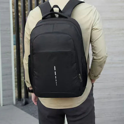 Equipped with Multiple Pockets and Large Capacity, It Can Hold Laptops and Is Suitable for School Work and Business Trips