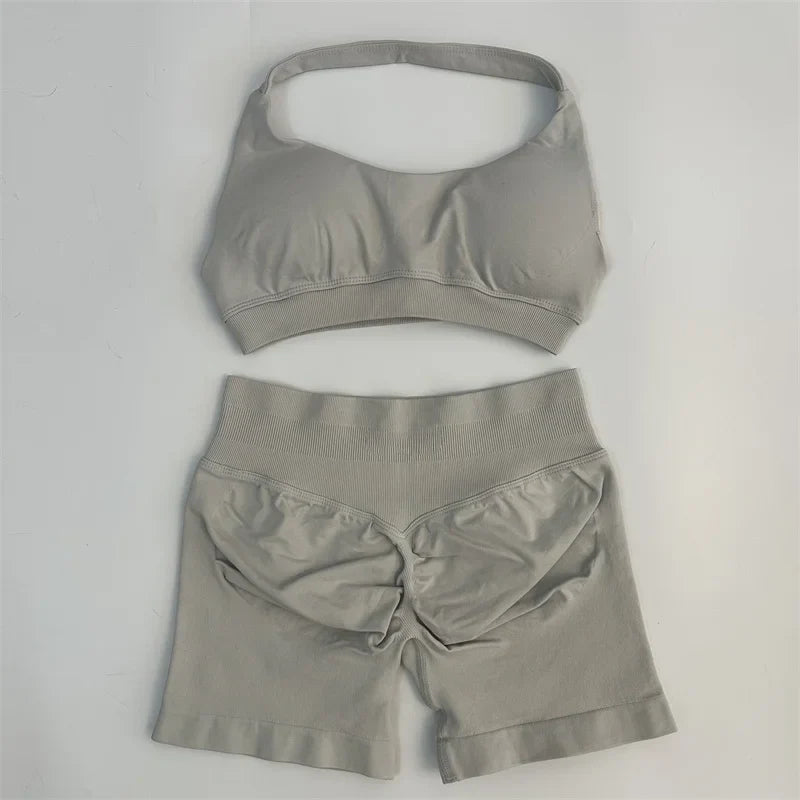 Yoga Shorts Set Seamless Yoga Set Workout Scrunch Shorts Sets Halter Sports Bra Scrunch Shorts Fitness Clothes Gym Suit