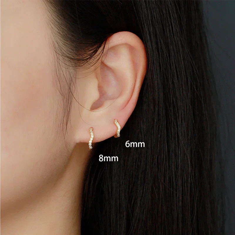 925 Sterling Silver Fashion Statement Gold Wavy Geometry Huggies Hoop Earrings for Women Bohemian Jewelry Ear Buckle Gift