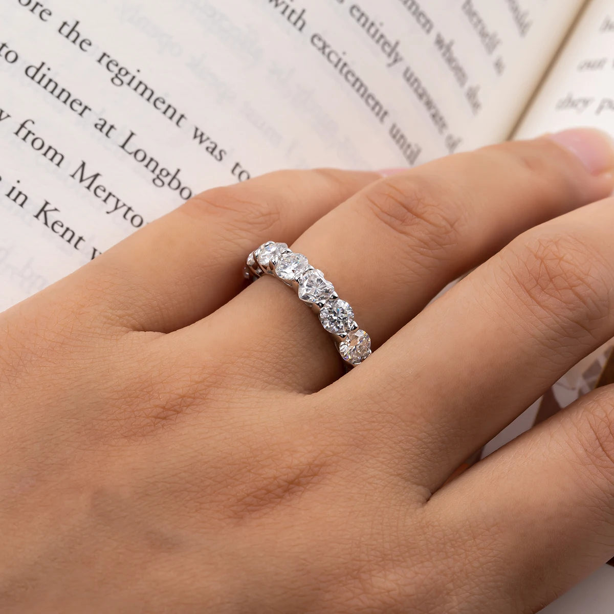 4mm D Color Heart Moissanite Diamond Wedding Band Ring 18K Gold Plated 925 Sterling Silver Eternity Rings Wholesale