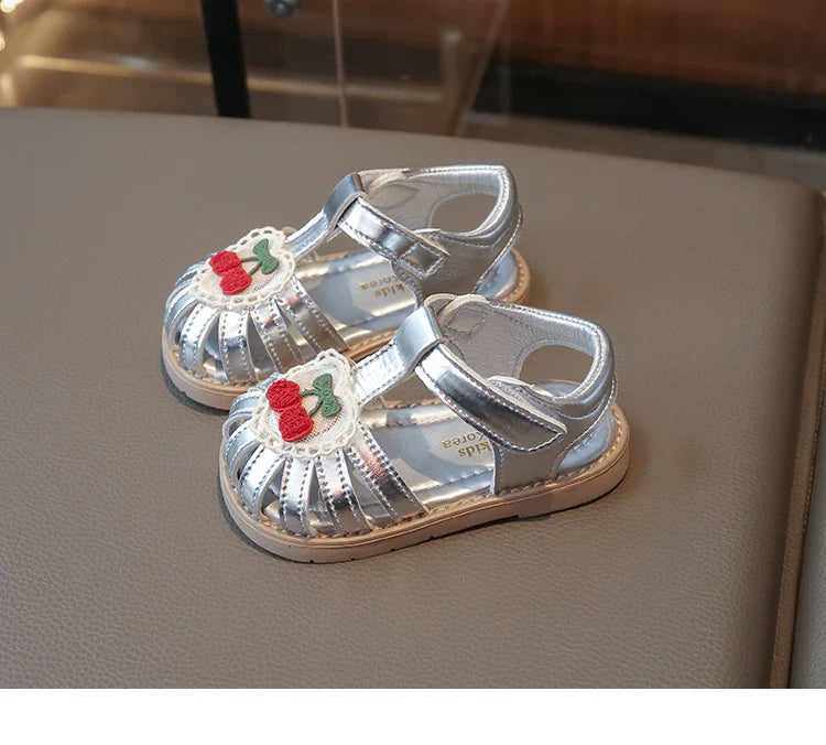 Summer Baby Girls Sandals Pu Leather Cartoon Strawberry Children's Beach Sandals Cowhide Non-slip Sole Kids Shoes