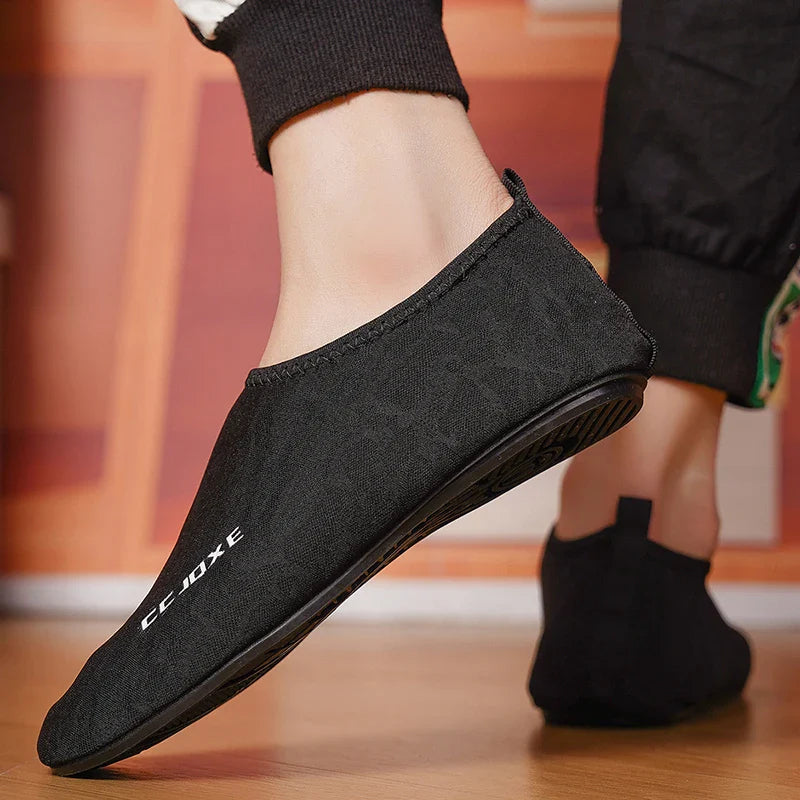 Men's Shoes Breathable Thin Bottom Light Driving Loafers Casual Socks Shoes Men Slippers Comfortable Walking Mens Shoes