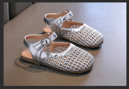 2026 Summer New Girls Woven Princess Shoes Cute Soft Sole Closed Toe Sandals Korean Style Kids Beach Shoes