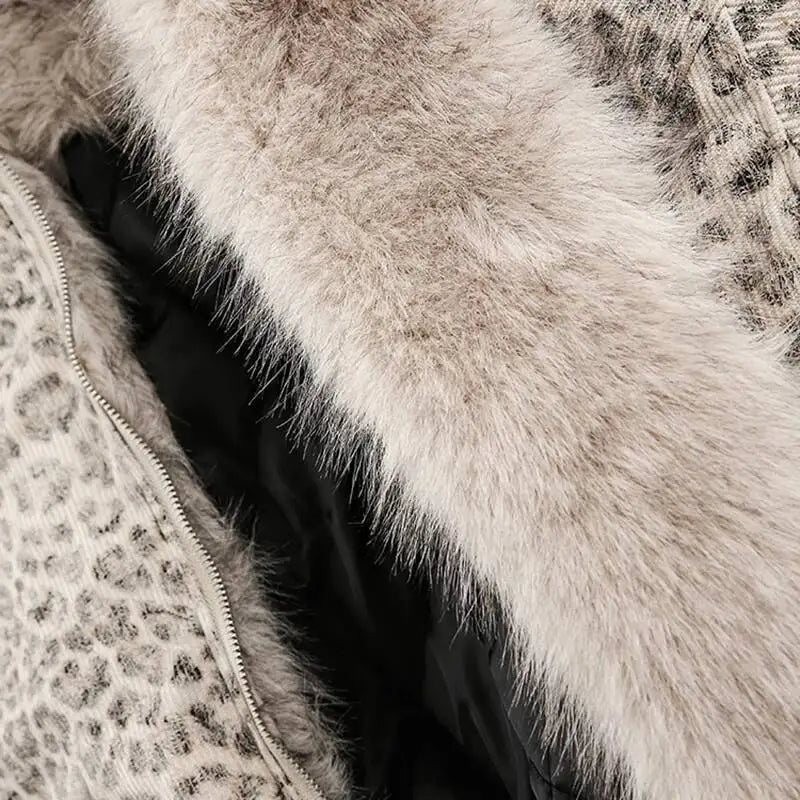 Niche Design Men's Fleece Jackets Hooded Leopard Print Fur Thick Padded Coats Thermal Contrast Color Male Clothing CPG2405