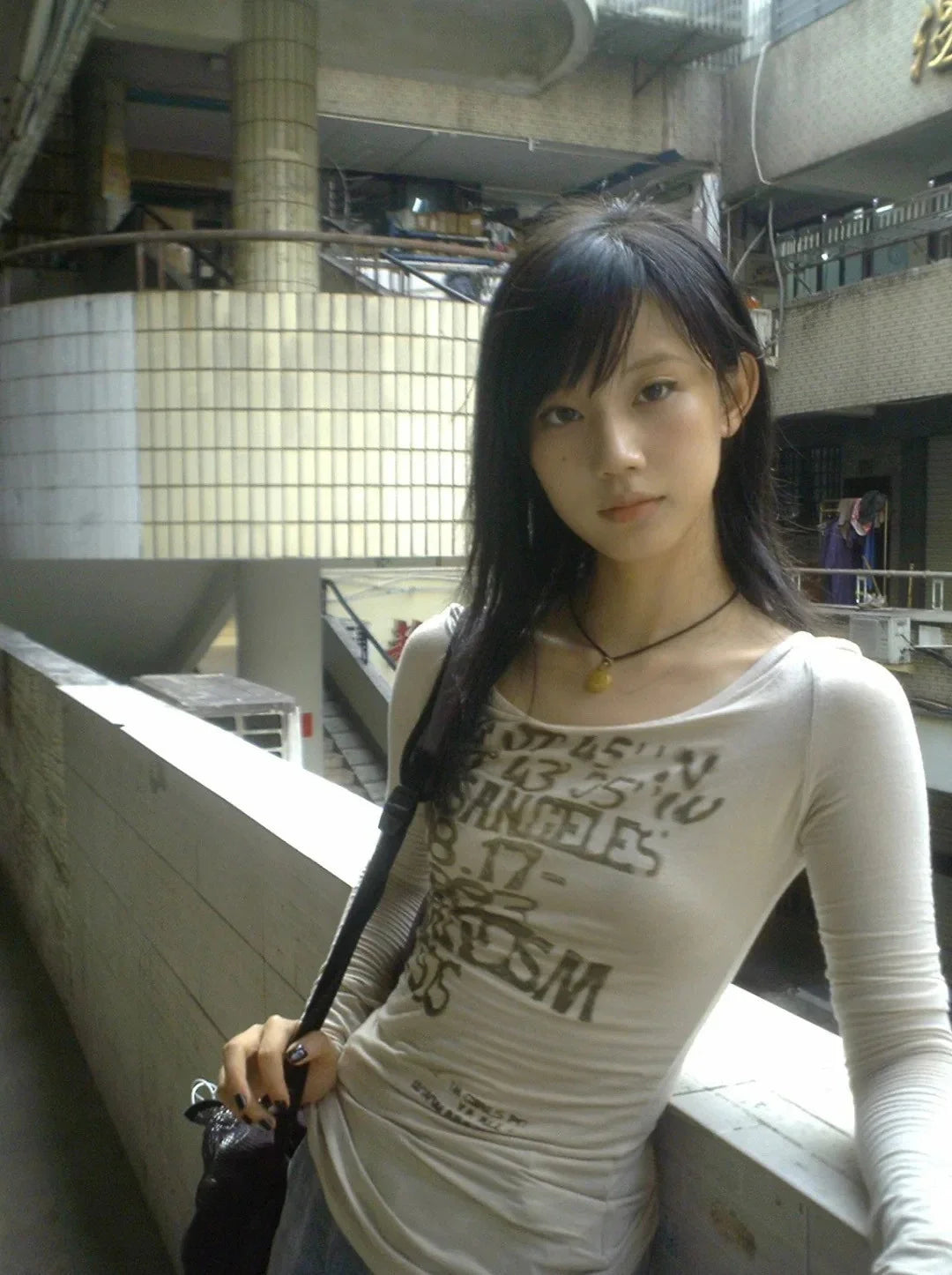 Karrram Camiseta Japonesa Y2k com Estampa de Letras Trashy Estilo Anos 2000 Blusas Caneladas de Manga Comprida Vintage Harajuku Streetwear Retrô Americano