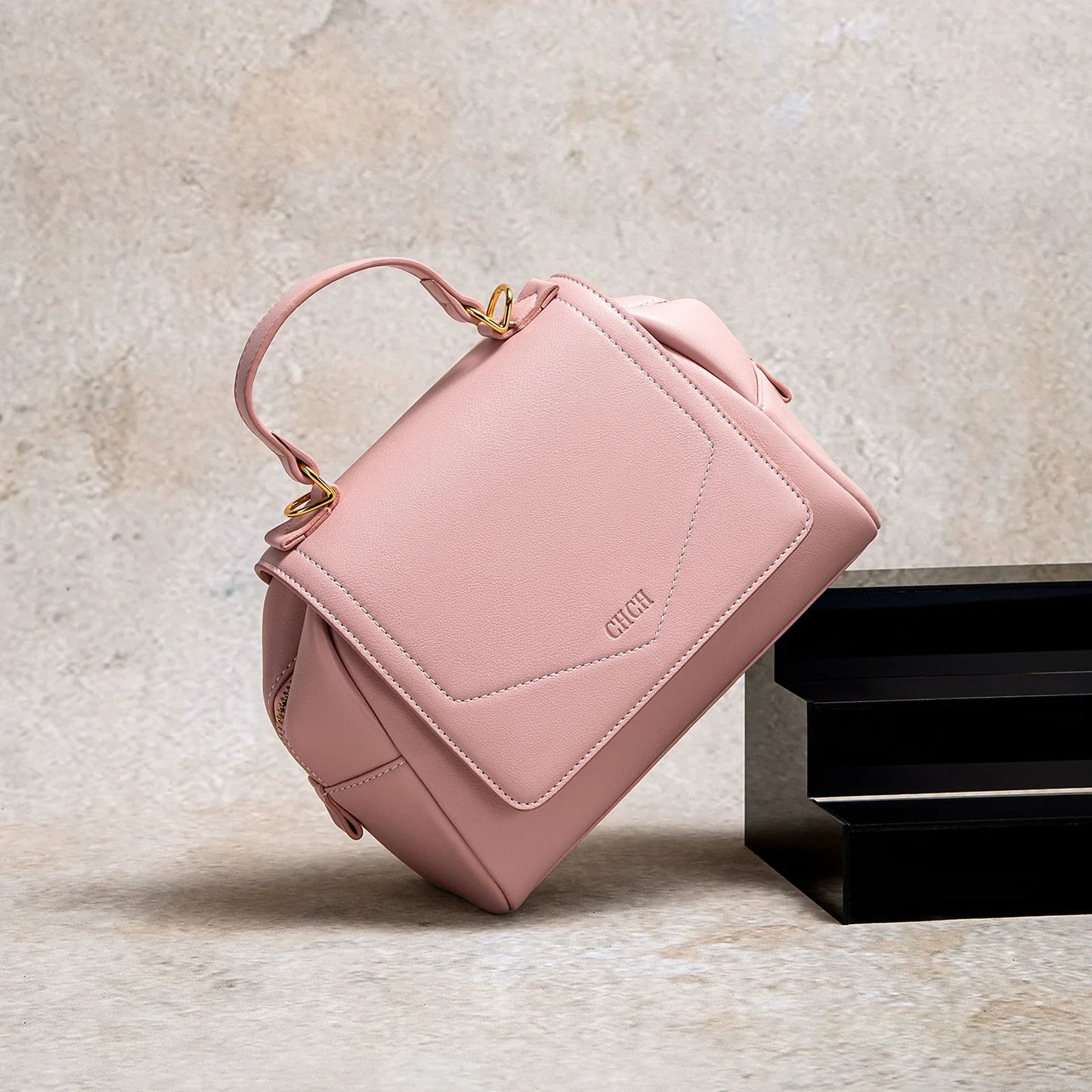 Women's Shoulder Bag Summer New Pink Crossbody Bag Magnetic Flip Cover Commuter Women's Bag