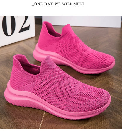 Men Shoes Sneakers Breathable Mesh Slip on Running Shoes Outdoor Non-Slip Couple Jogging Training Hiking Sports Shoes
