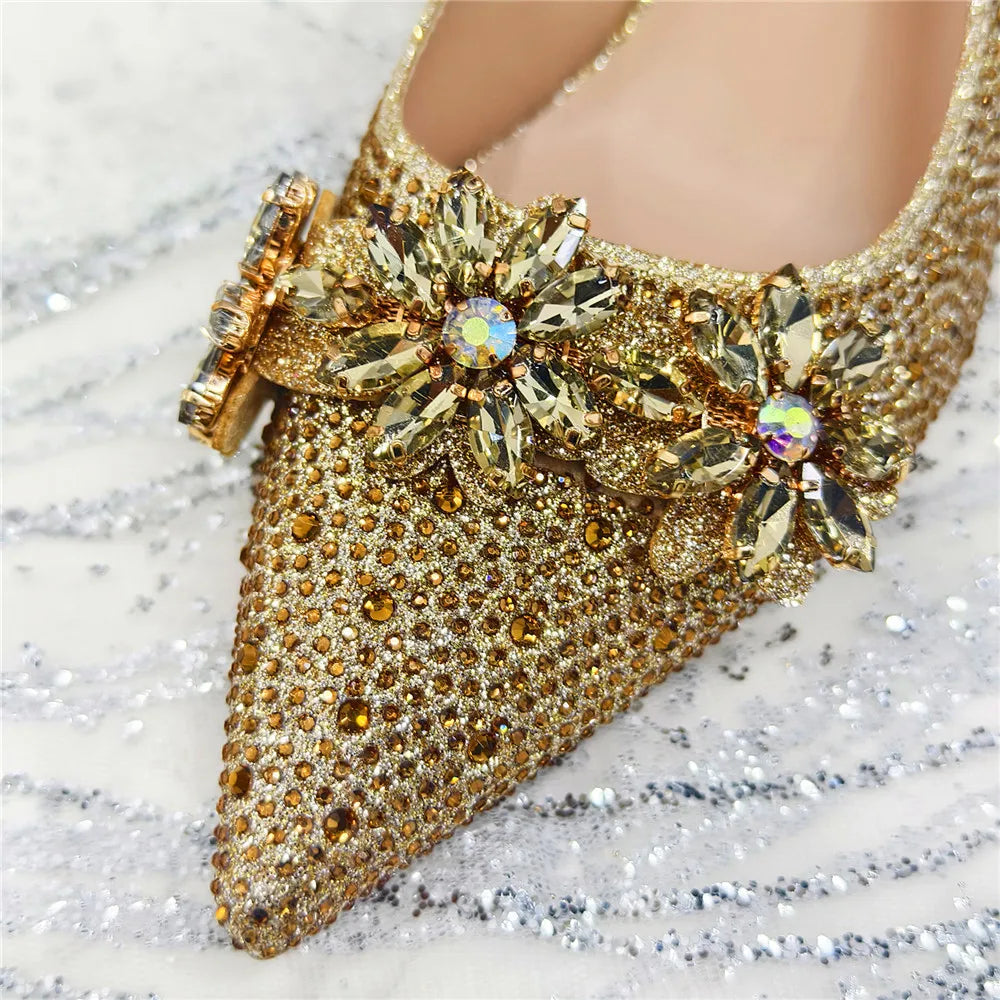 Últimos Sapatos de Design para Mulheres Designer de Luxo Sapatos de Casamento Noiva Sapatos de Festa Decorados com Strass Sandálias Femininas