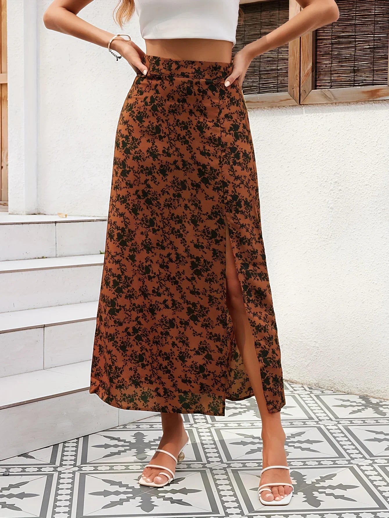 Vacation Style Caramel Color Splash-Printed Skirt for Women, Summer High-Waisted Slit Slimming Long Skirt, Petite A-Line Skirt for Beach Dates and Commuting