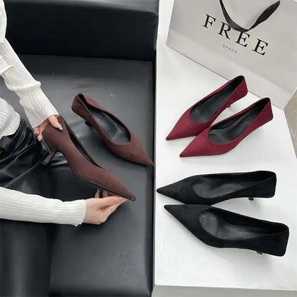 Sapatos de salto alto femininos de bico fino para o outono de 2024, sapatos sexy e rasos, sapatos de salto fino elegantes para mulheres, sapatos de festa, sapatos de salto alto, sapatos elegantes de festa, sapatos femininos.