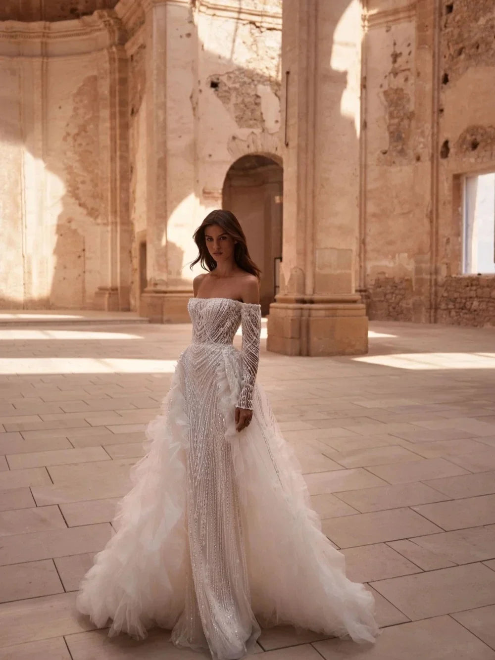 Luxury Pearls Wedding Dress Off Shoulder Bridal Gown Detachable Train Sequins Bride Dresses Backless Customized Vestido de novia