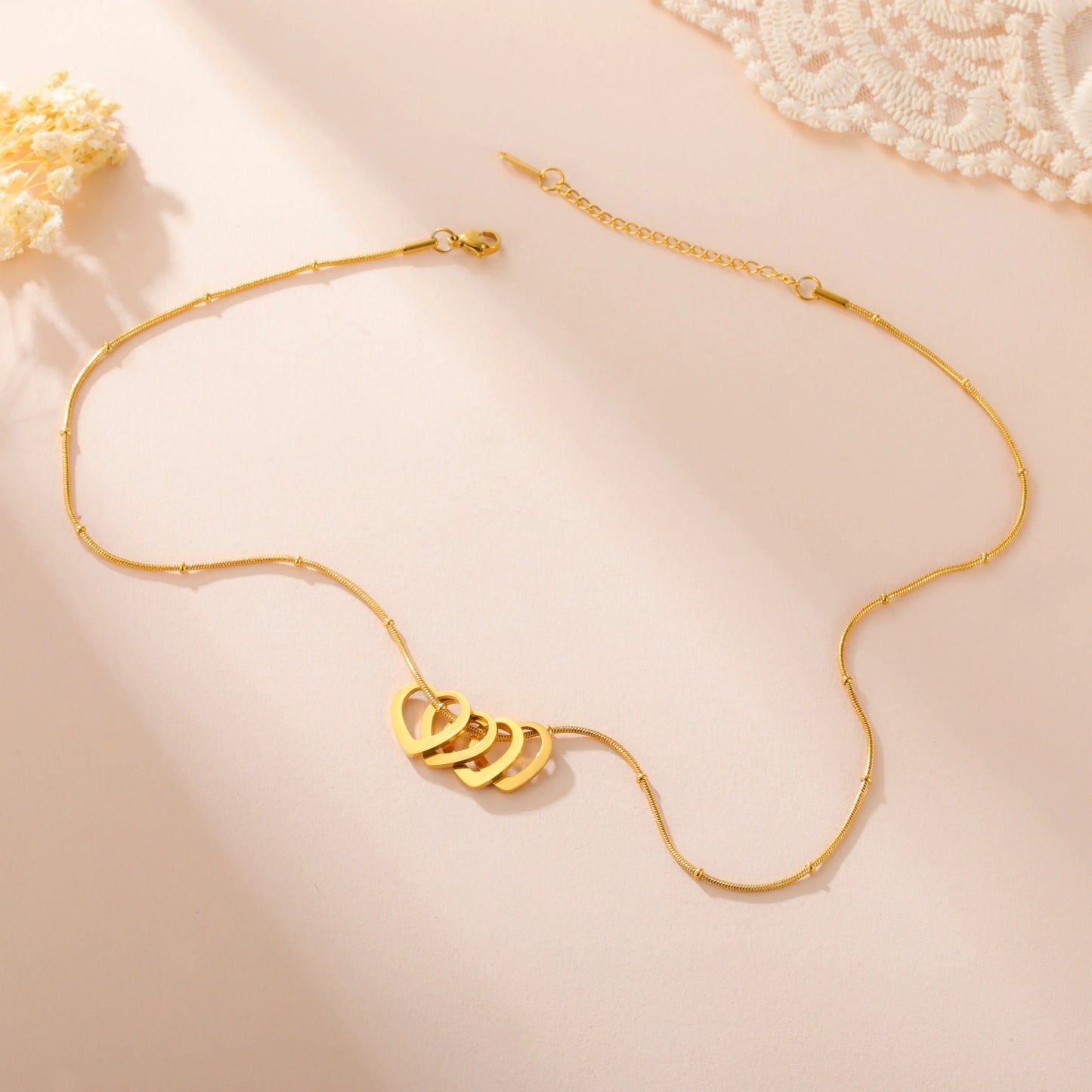 Family Name Necklace With 1-4 Hearts for Mother Custom Mother's Day and Valentine's Day Gift