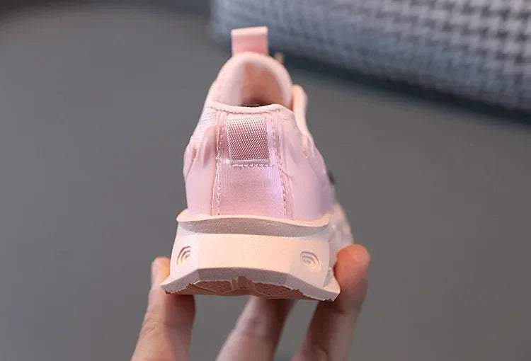 New LED Child Trainers 1-8Years Old Boy Girl Tennis Shoe Sport Shoe for Toddlers Glowing Kid Sneakers Kids Shoe