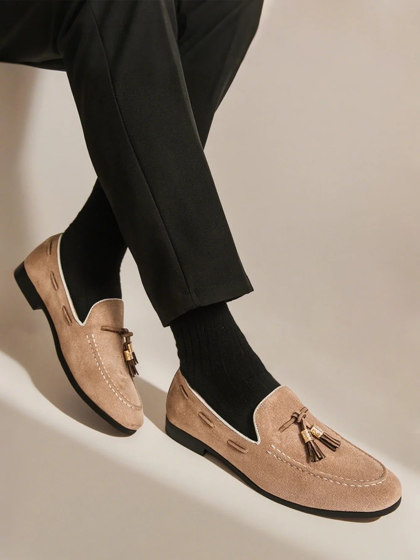 New Fashion Tassel Slip On Loafers Suede Leather Men Shoes Classic Dress Office Daily Business Party Casual Shoe for Man