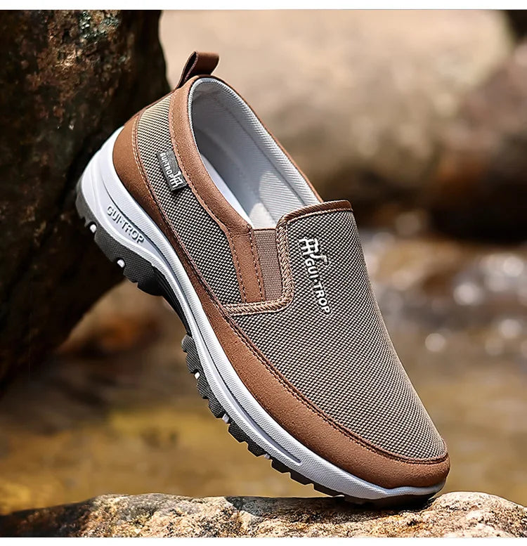 Loafers Men Sneakers Mesh Breathable Non-Slip Slip On Vulcanized Shoes Soft Sole Solid Color Comfortable Water Shoes