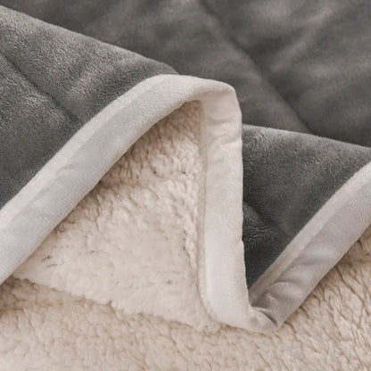 Super Soft Warm Throw Blanket Three-Layer Thick Velvet Solid Color Bedspread Coral Fleece Home Throws Adult Bed Cover Winter