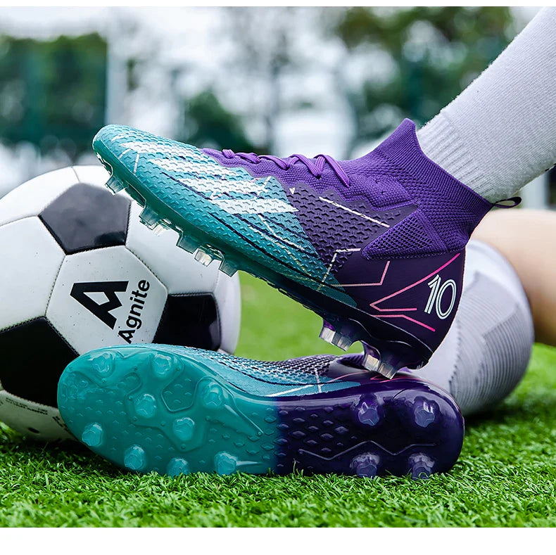 High quality TF/FG sports football shoes, personalized and fashionable football training shoes