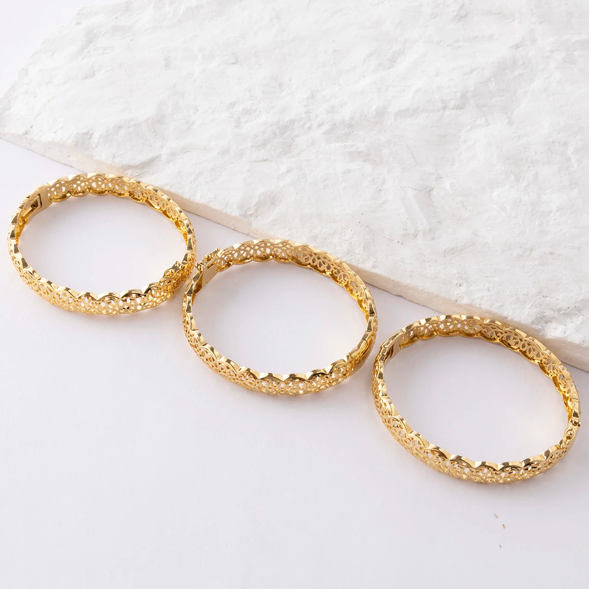 Morocco Trend 18k Gold Color Jewelry Set for Party Design Earrings and Pendant Necklace Bracelet Ring Set for Engagement