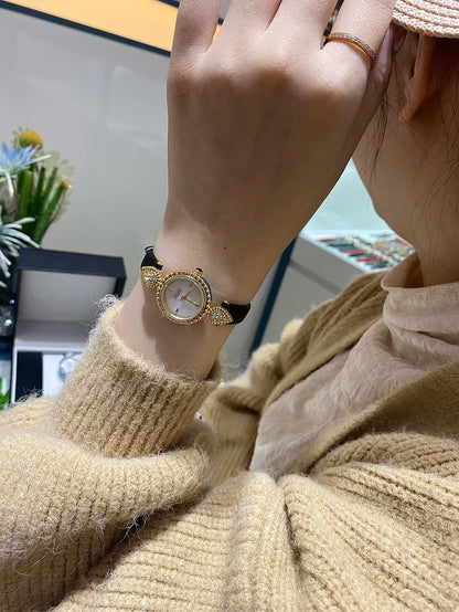 Women Watch Light Luxury Brand Shell Faced Diamond Watches Waterproof Leather Strap Ladies Fashion Quartz Wristwatch gift