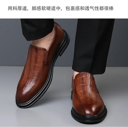 2026 Spring Autumn New Designer Brogue Shoes for Men Fashion Business Casual Shoes Male Solid Color Leather Shoe Loafers Man