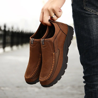 Fashion Leather Men Casual Shoes Retro Mens Loafers Moccasins Breathable Slip on Driving Shoes Mens Walking Sneakers Size 39-48