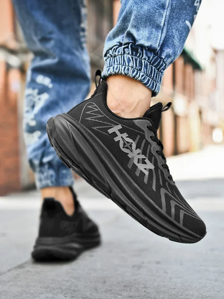 Tênis de Corrida Masculino de Malha Tênis Off-road Tênis Esportivo Respirável para Corrida ao Ar Livre Tênis de Luxo com Amortecimento Antiderrapante para Casal Moda