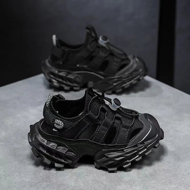 2026 New Boys' White Sports Sandals Summer Closed Toe Beach Shoes with Hollow Out Design for Children
