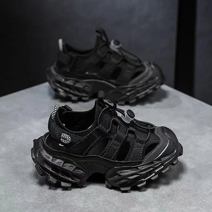 2026 New Boys' White Sports Sandals Summer Closed Toe Beach Shoes with Hollow Out Design for Children