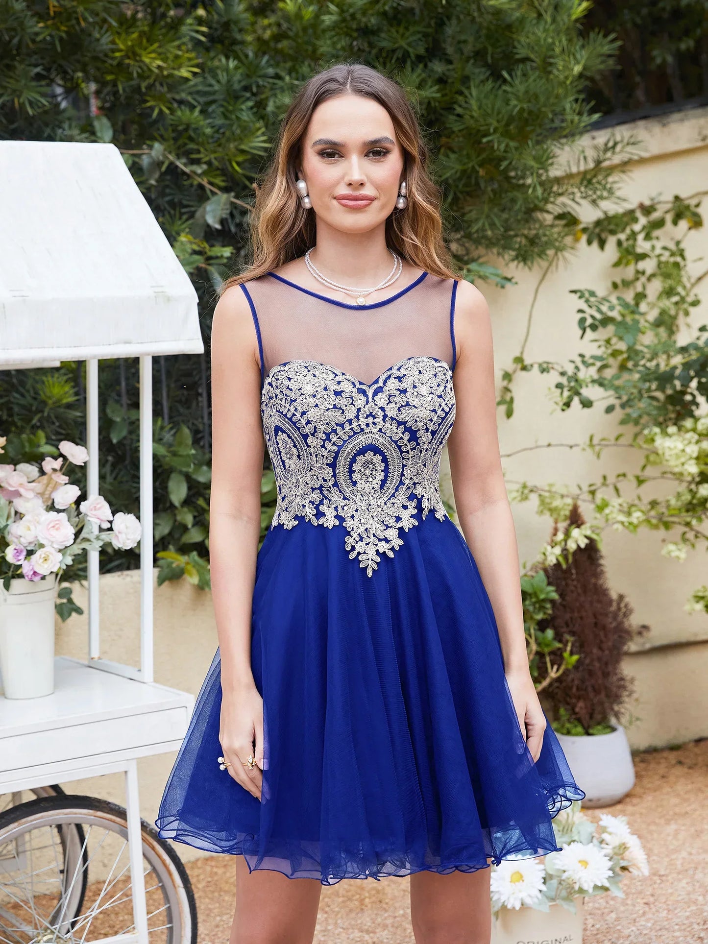 Royal Blue Sweetheart Homecoming Dress with Gold Lace Appliqué & Beaded | Short Flowy Tulle Party Gown for Party Prom