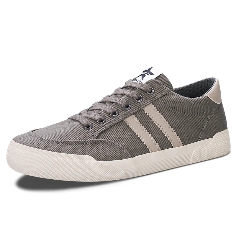 Retro Green Vulcanize Shoes Men Breathable Leisure Shoes For Men Lightweight Flat Casual Canvas Sneaker