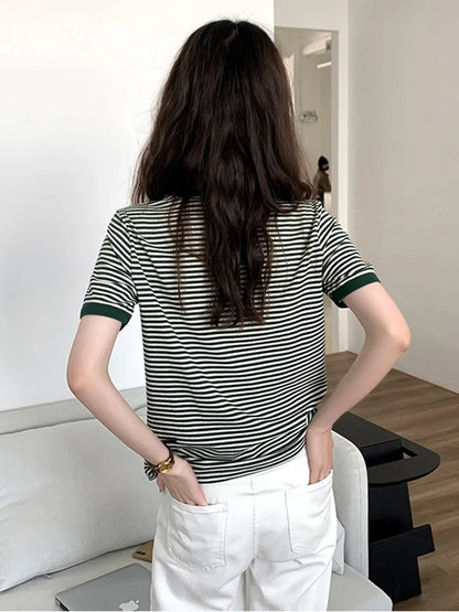 Striped Short Sleeve T-shirt Women's Summer New Korean Version Loose Retro Contrast Slim Round Neck Top Women's Fashion Casual