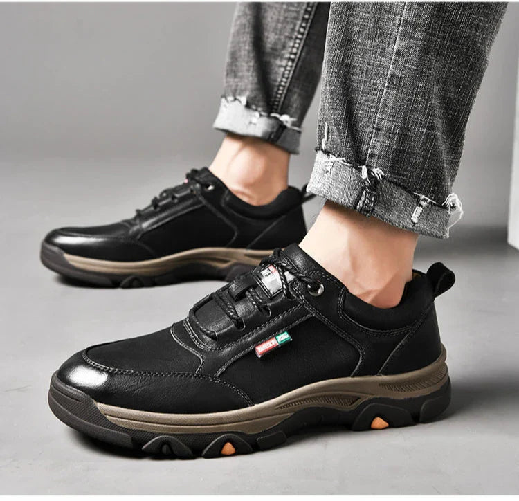 2024 Business Comfort Men's Shoes Simple versatile leather footwear Casual outdoor anti slip loafers male new comfortable flat