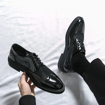 Fashion Derby Leather Men Shoes Summer Breathable White Brogue Lace Up Solid Dress Shoes Business Casual Party Wedding Shoes Men