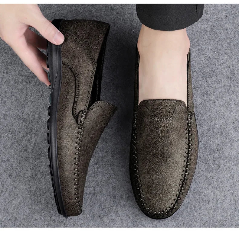 2025 shoes men's lazy one-pedal spot solid color men's shoes summer men shoes British cross-border large-size casual