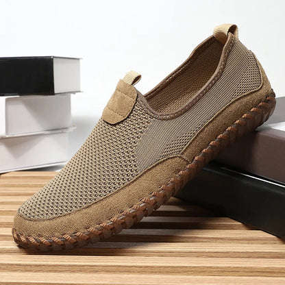 Breathable Men Casual Shoes Lightweight Outdoor Male Walking Shoes Anti-slip Men's Sneakers Slip on Flats Vulcanized Shoes 2025