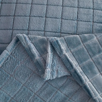Luxury Grid Coral Velvet Blanket - Soft Fluffy Plush Throw, Thickened Warm for Sofa & Air-Condition Room, Flannel Back