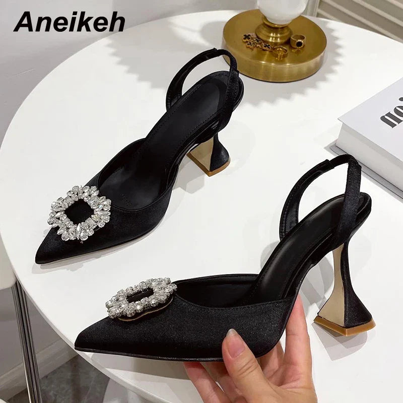 Brand Women Pumps Luxury Crystal Slingback High Heels Summer Bride Shoes Comfortable triangle Heeled Party Wedding Shoes