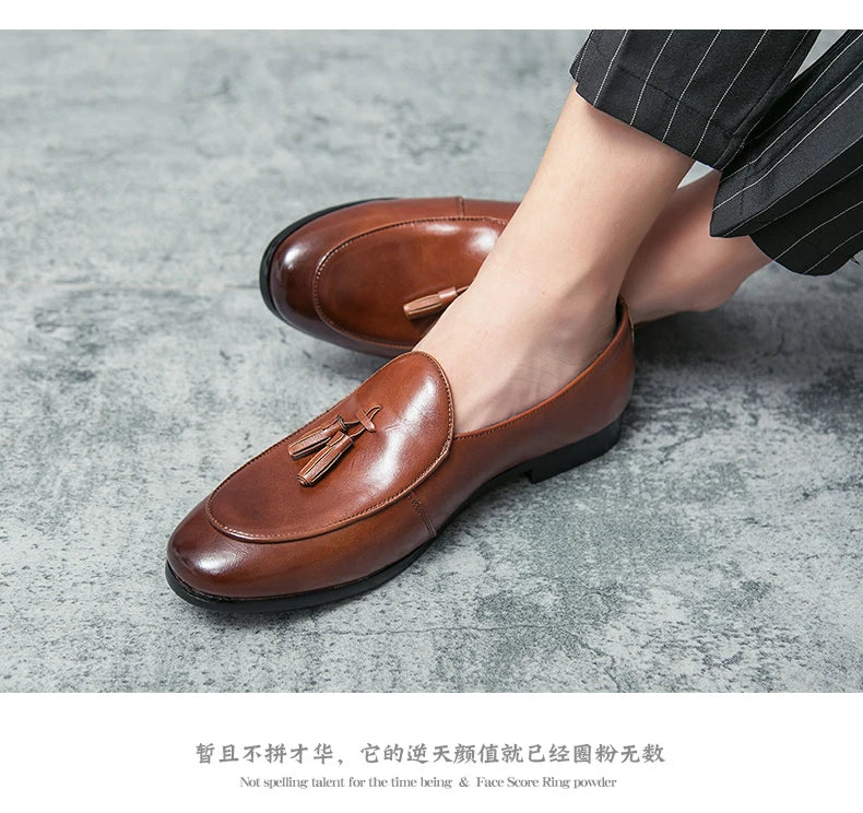 Fashion Tassel Formal Shoes 2025 New Classic Men Business Shoes Italy Luxury Moccasins Prom Men Casual Loafers Party Flats