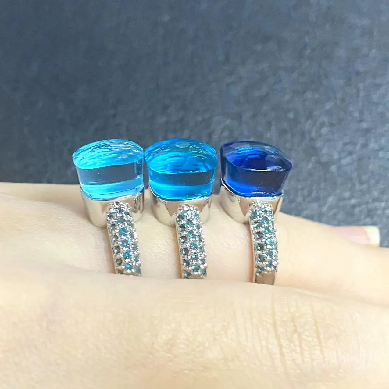 10.6mm Classic Ring for Women Light Blue Zircon Blue Topaz Candy Water Drop Crystal Ring Platinum Plated Jewelry Gift