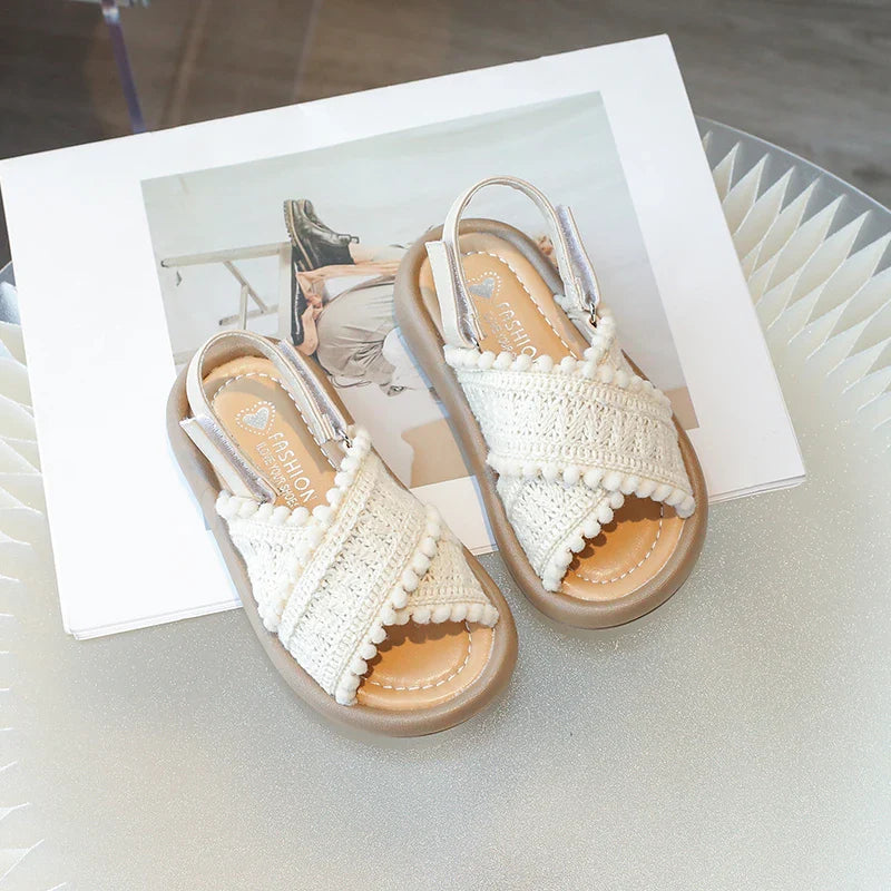 Girls Summer Beach Shoes Ethnic Style Kids Casual Sandals Soft Sole Fashion Children Retro Princess Shoes 2025 Summer New