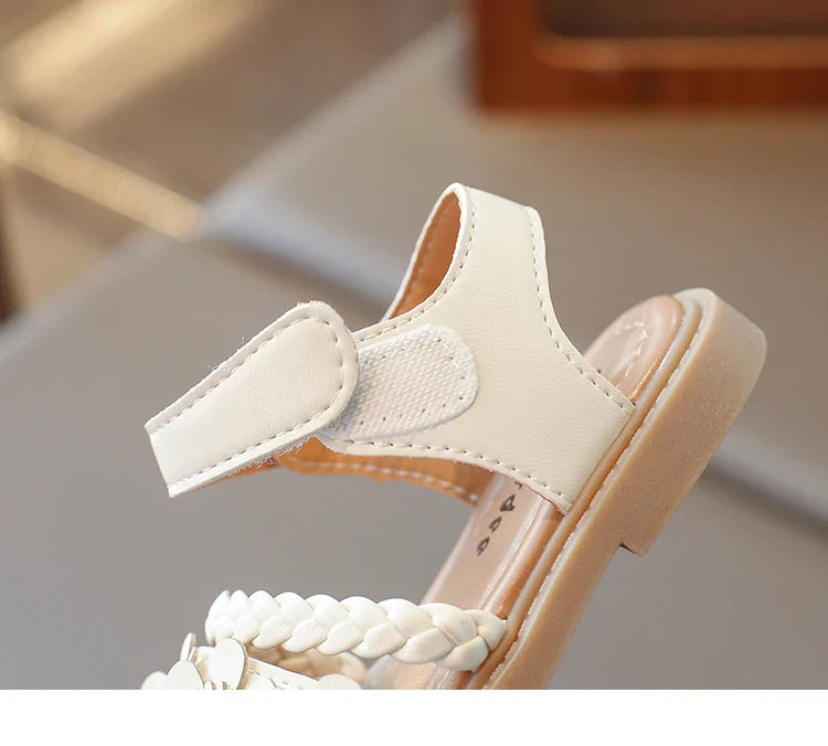 2026 High Quality Girls Sandals Flower Sweet Soft Children's Beach Shoes Kids Cute Summer Floral Sandals Princess Fashion 22-31