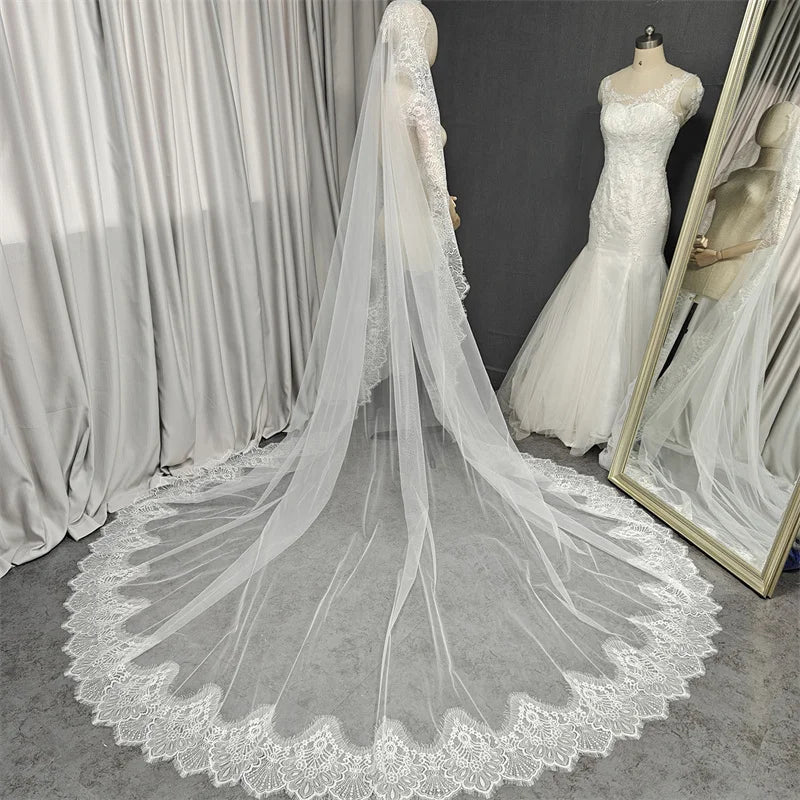 Customized Mantilla Veil with Wide Eyelash Lace, Ivory Chantilly Lace Wedding Veil with Hidden Comb, 2.5m/3m/3.5m/4m Long Veil