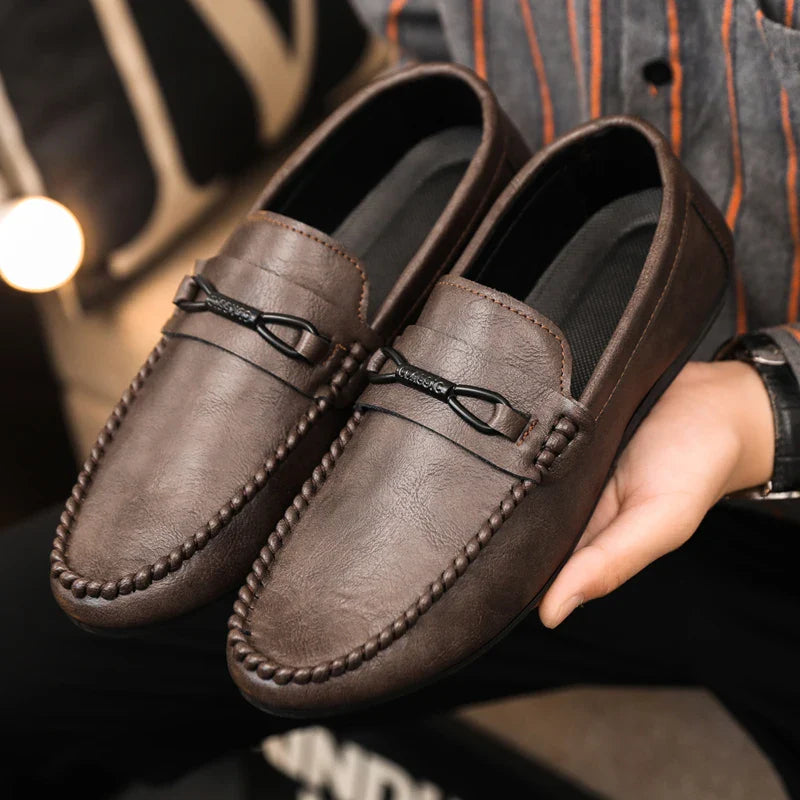 Mocassins Minimalistas Masculinos Sapatos Casuais de Couro Confortáveis Para Homens Sapatos de Condução Antiderrapantes Sapatos de Escritório Slip-on Tamanho Grande 46